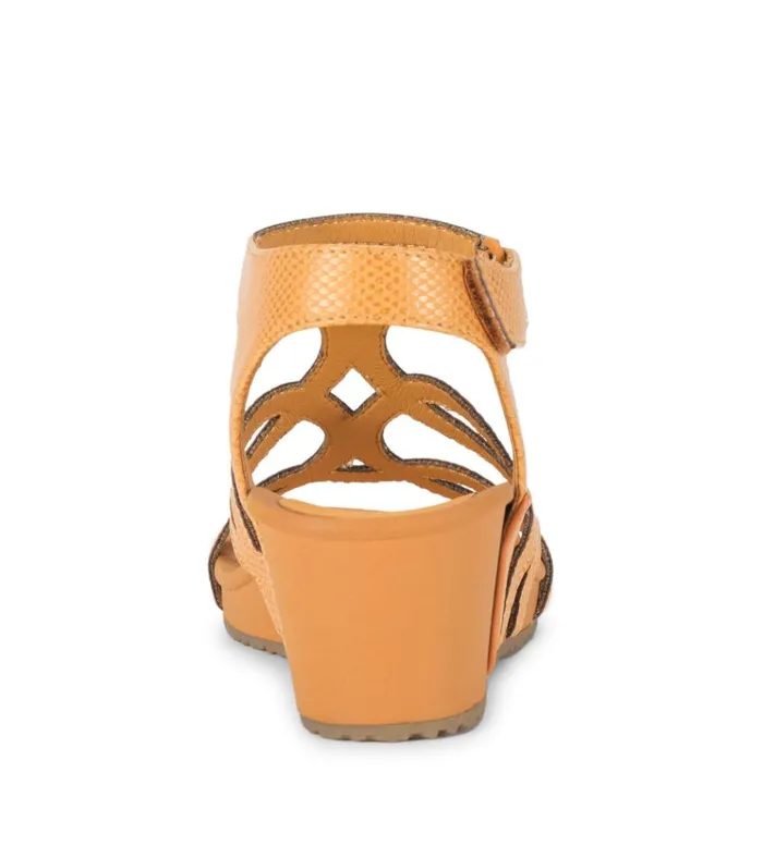 Women Raeanne Wedge Sandal Sun Baretraps Wedge Sandals