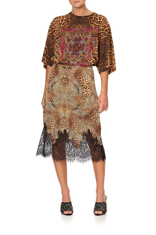 Women Tees Camilla Super Oversized Tee Lady Lodge
