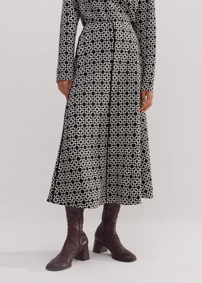 Women Travel Tailoring Graphic Jacquard Skirt Blackwhite MEEM