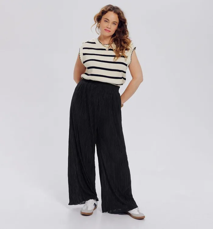 Women Wideleg Trousers With Pleats 8211 Black Promod Trousers Women Wideleg Trousers With Pleats 8211 Black Promod Trousers