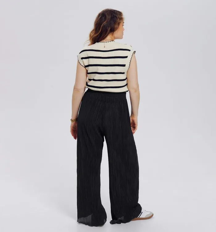 Women Wideleg Trousers With Pleats 8211 Black Promod Trousers Women Wideleg Trousers With Pleats 8211 Black Promod Trousers